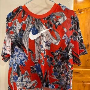 Nike Women's Red Floral Jersey Top - 1X